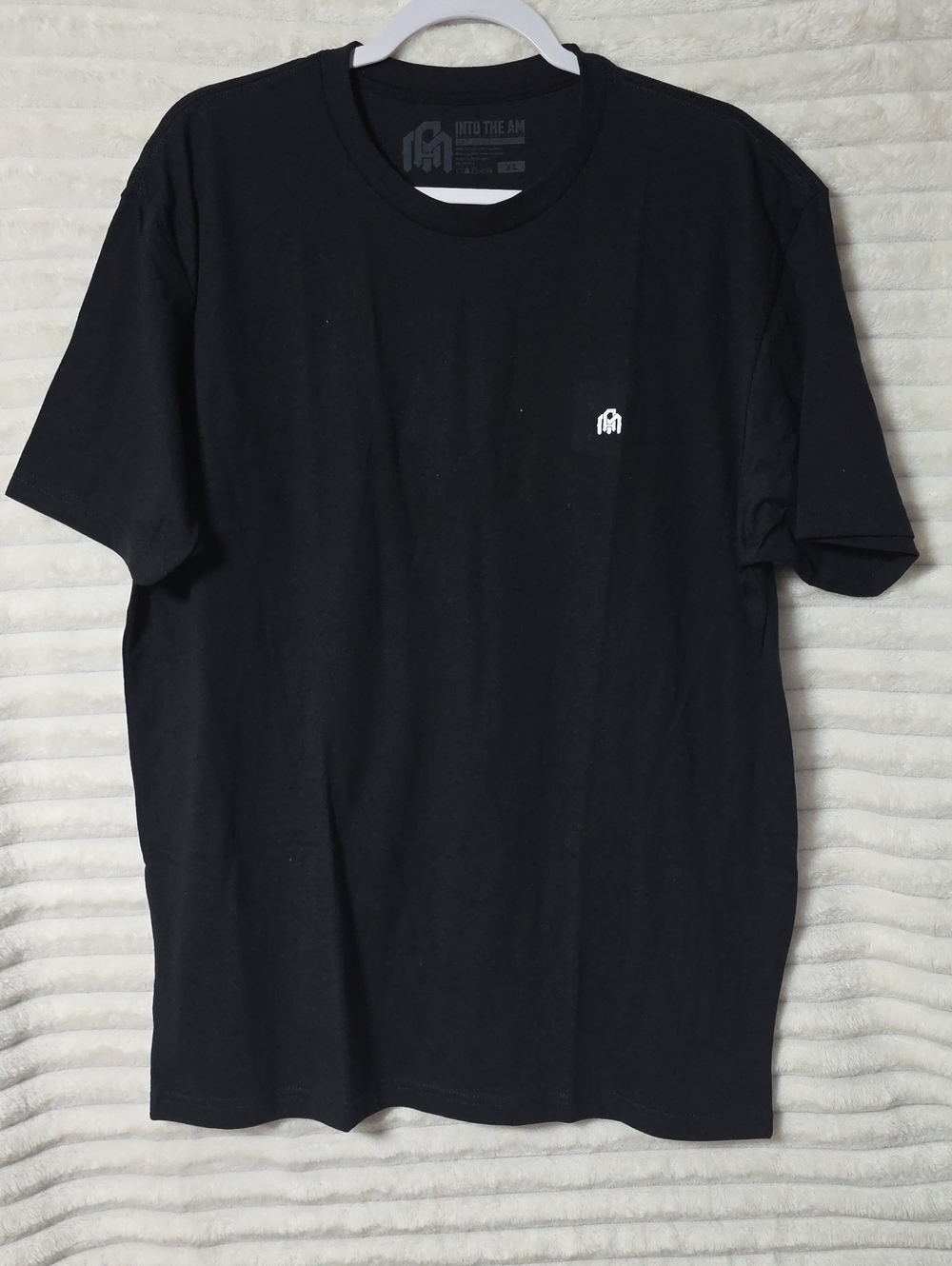 0267 INTO THE AM Men's Basic Crewneck T-shirt in black